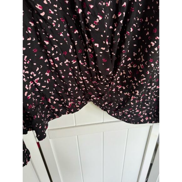 Torrid Womens Blouse Sz 2 2X 18‎ 20 Challis Twist Front Crop Top Black Paisley - Picture 7 of 8